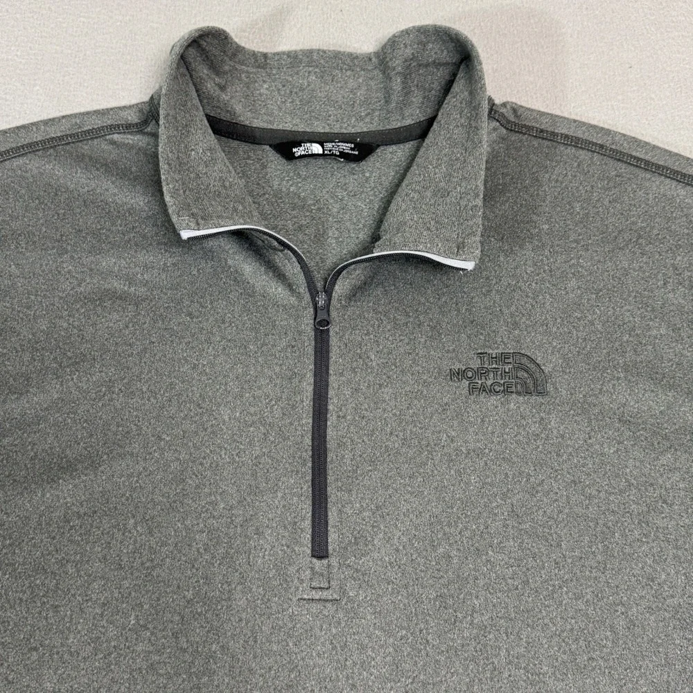 The North Face Quarter Zip Pullover Mens XL Gray Performance Fleece Hiking Shirt